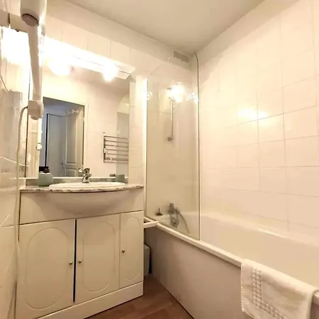 Apartment Studio Cosy A Et Saint Anastaise De 25 M² Avec Balcon